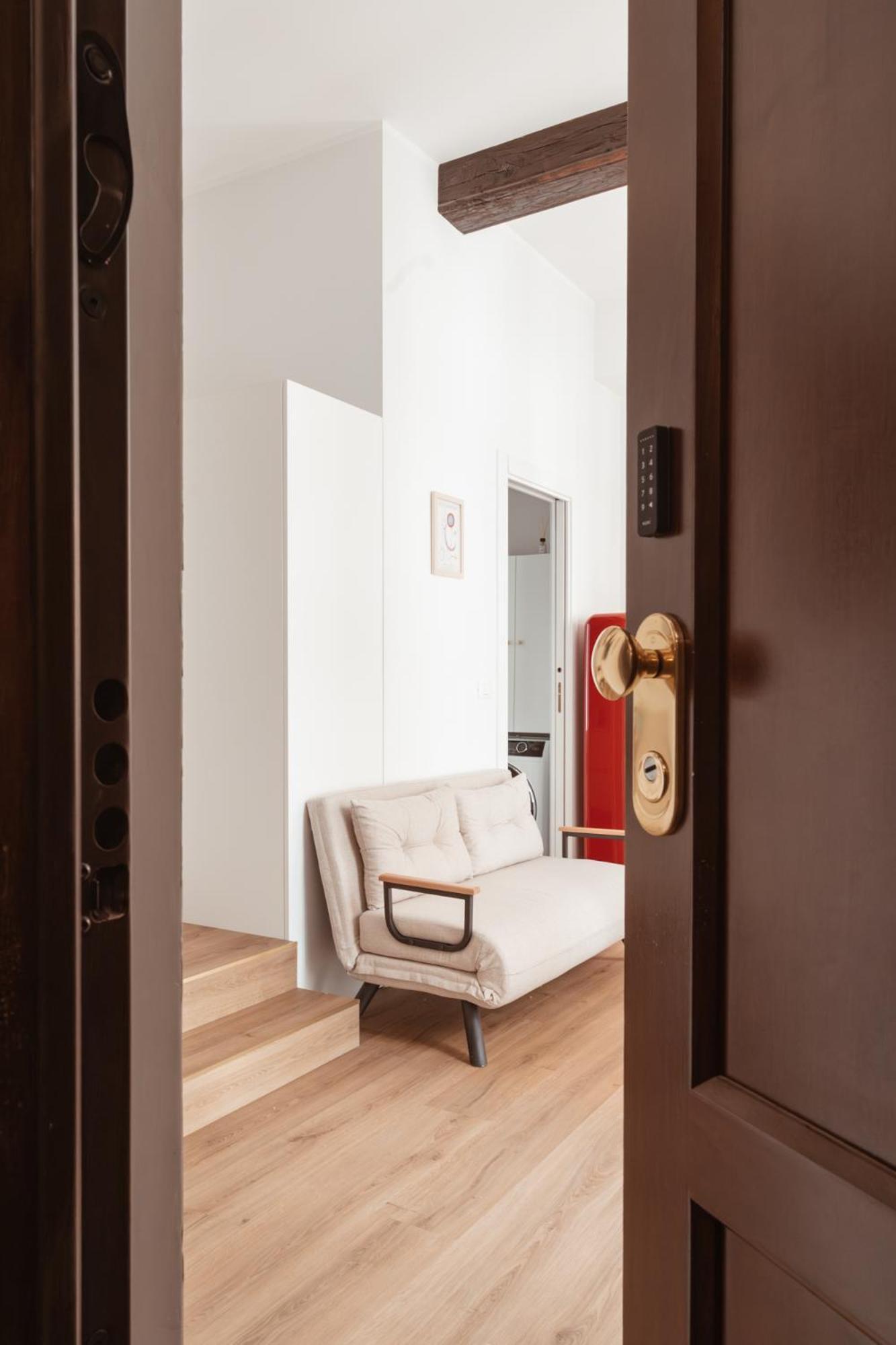 Mercanti Modern Flat - Balcony - Torino Centro Exterior photo